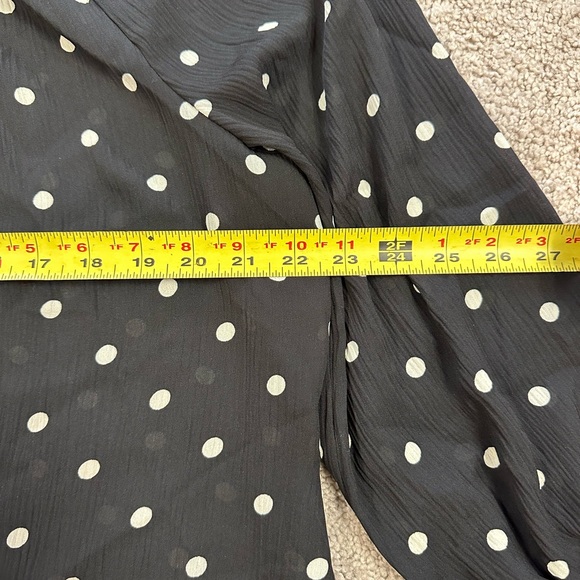 EUC loft blouse black and white polka dots - Picture 5 of 8